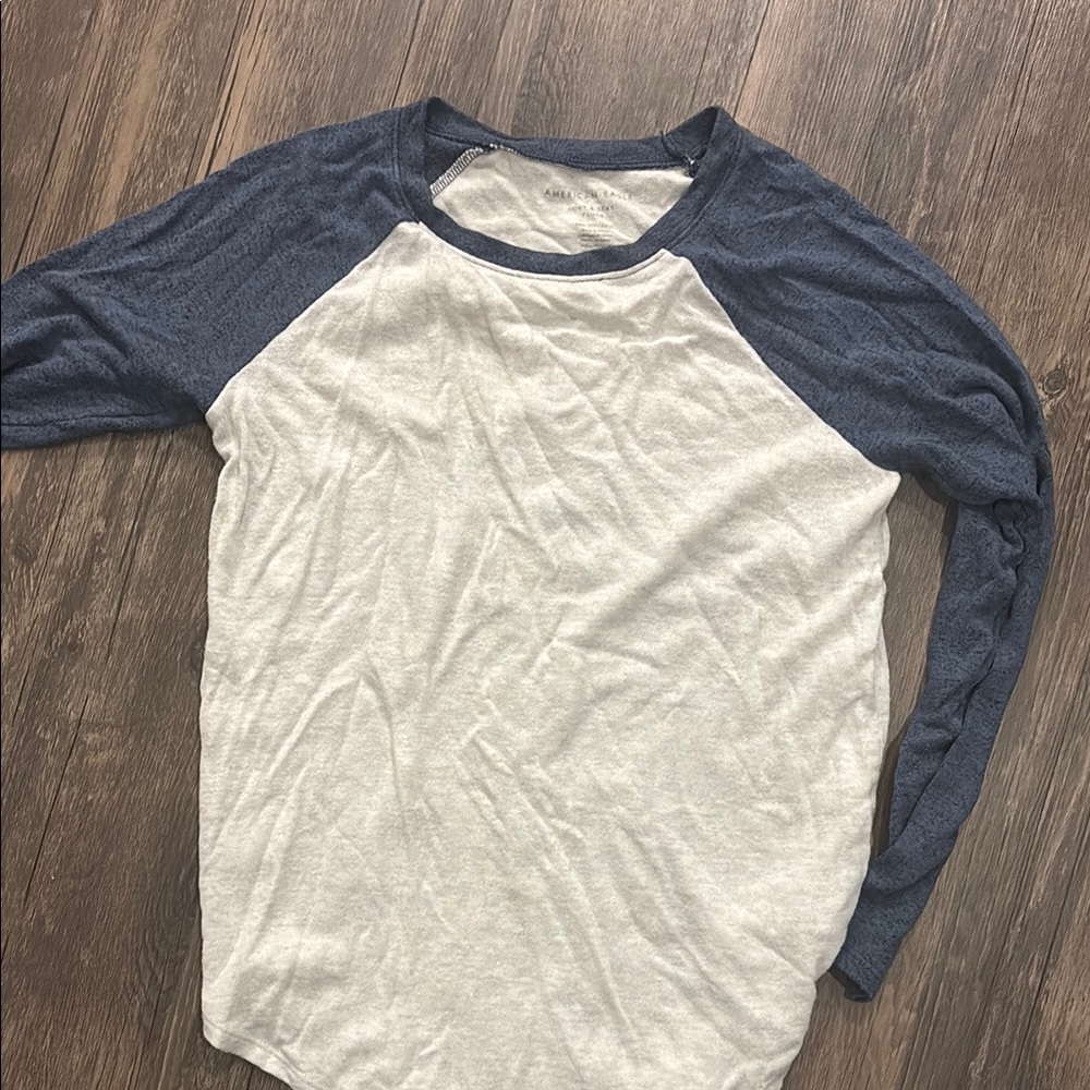 American Eagle Outfitters Navy and Cream Long Sleeve Tee